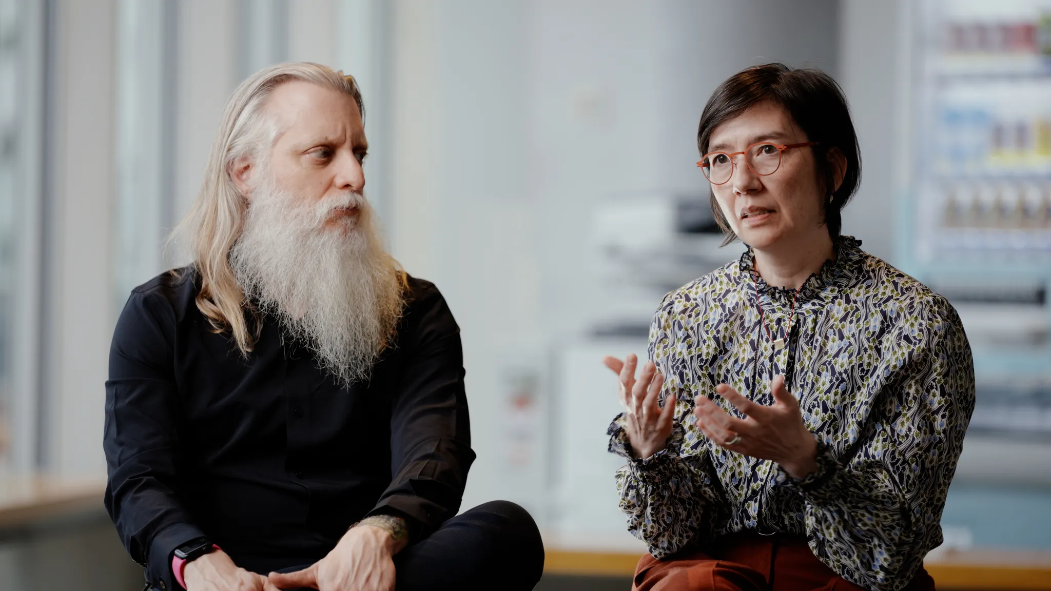 インタビューに答える Karen Rommelfanger 氏と Darrell Porcello 氏。